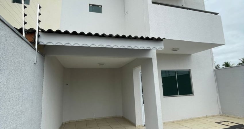 Sobrado no Jd. California - 240m2 / 02 quartos sendo 01 suite, churrasqueira;