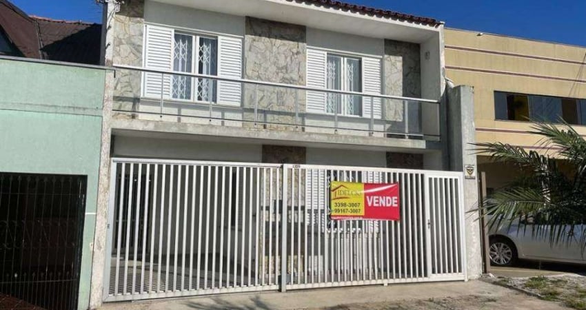Casa com 3 quartos à venda na Rua João Ângelo Cordeiro, 1259, Bom Jesus, São José dos Pinhais