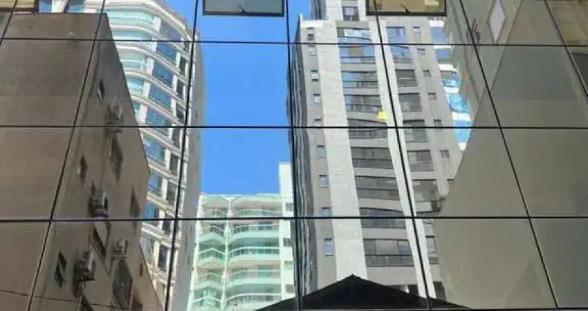Apartamento com 4 quartos à venda na Rua 313, 72, Centro, Itapema
