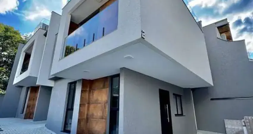 Casa com 3 quartos à venda na Travessa Ferreira, 20, Uberaba, Curitiba