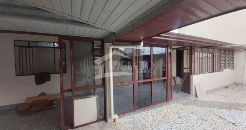 Casa com 2 quartos para alugar na Rua Capitão Antônio Joaquim Barbosa, 211, Cruzeiro, São José dos Pinhais