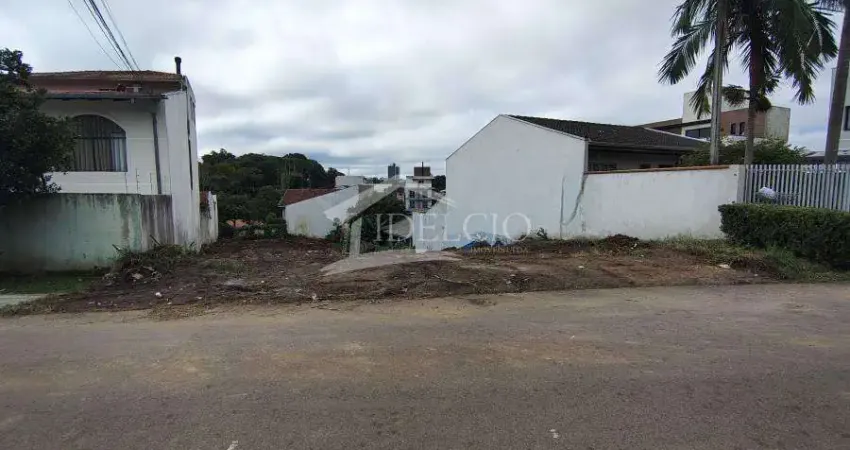Terreno à venda na Rua José Serrato, Santa Cândida, Curitiba
