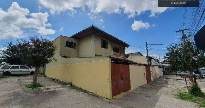 Imóvel ideal para investidor, com 2 casas para locação.
