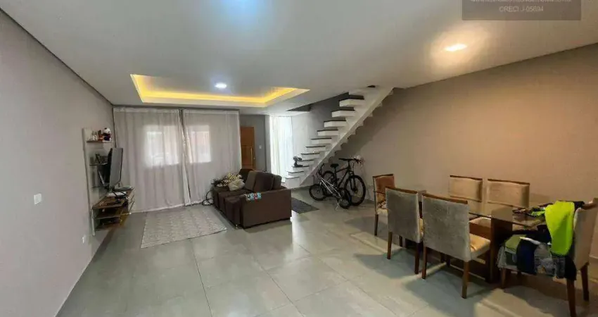 Sobrado com 3 dormitórios à venda, 130 m² por R$ 920.000 - Fazendinha - Curitiba/PR