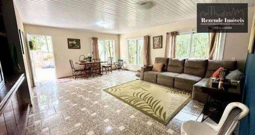 B-Casa com 3 quartos à venda no bairro Cascatinha