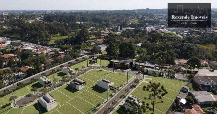 Terrenos em condomínio fechado no bairro Santa Cândida
