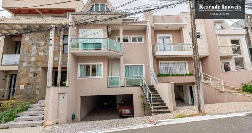 Sobrado com 3 quartos à venda no bairro Pinheirinho