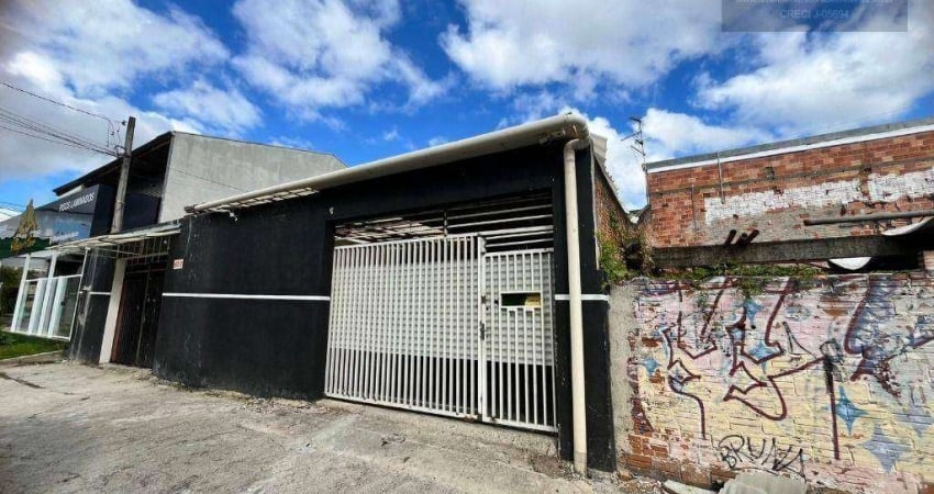 Excelente casa com 3 dormitóriosresidencial ou comercial, em rua movidentada.   R$ 450.000 - Novo Mundo - Curitiba/PR