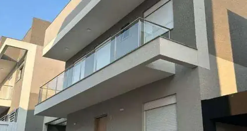 Sobrado NOVO em Condomínio Fechado com 3 dormitórios à venda, 115 m² por R$ 689.900 - Atuba - Curitiba/PR
