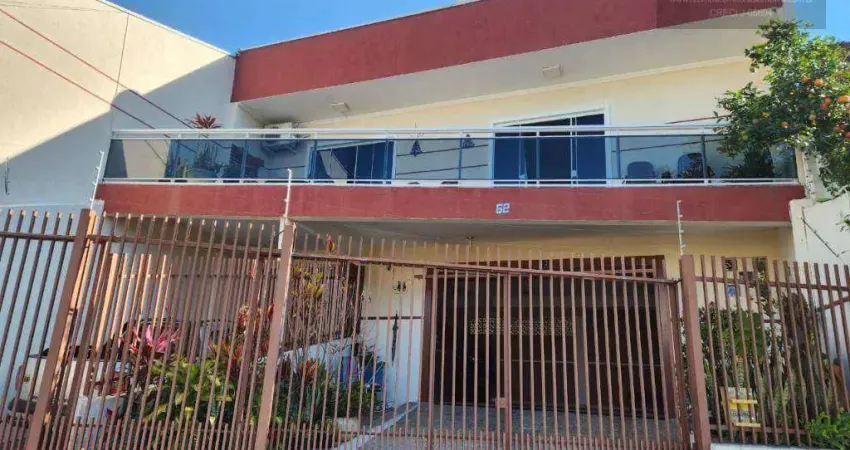 B-Sobrado com 4 dormitórios à venda, 200 m² por R$ 850.000 - Caiuá - Curitiba/PR