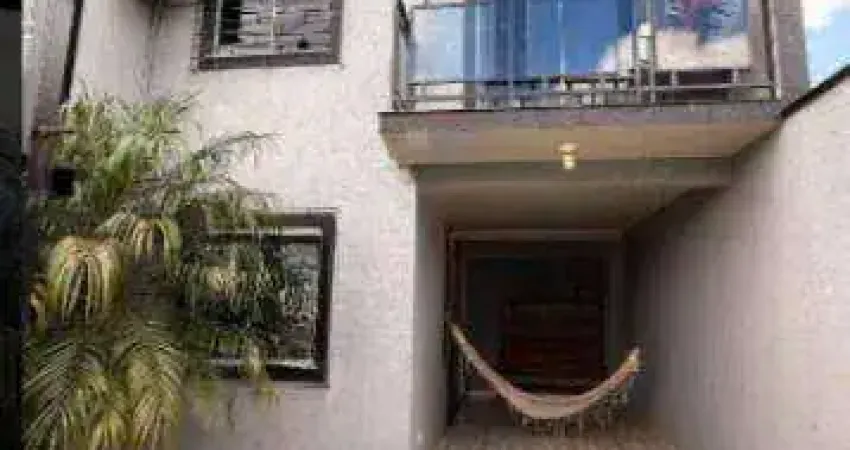 Casa com 3 quartos à venda na Rua João Alberto de Mio, 97, Tatuquara, Curitiba