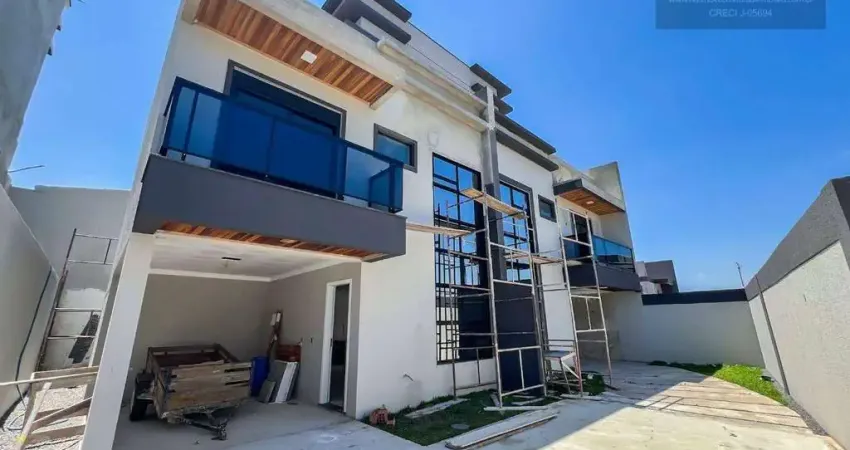 Sobrado com 3 suítes com Terraço 2 vagas à venda-Capão Raso - Curitiba/PR