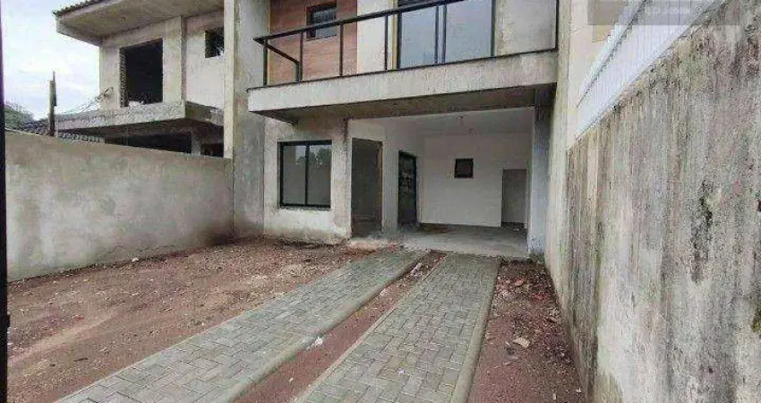 Sobrado com 3 dormitórios à venda, 132 m² por R$ 920.000,00 - Centro - Guaratuba/PR