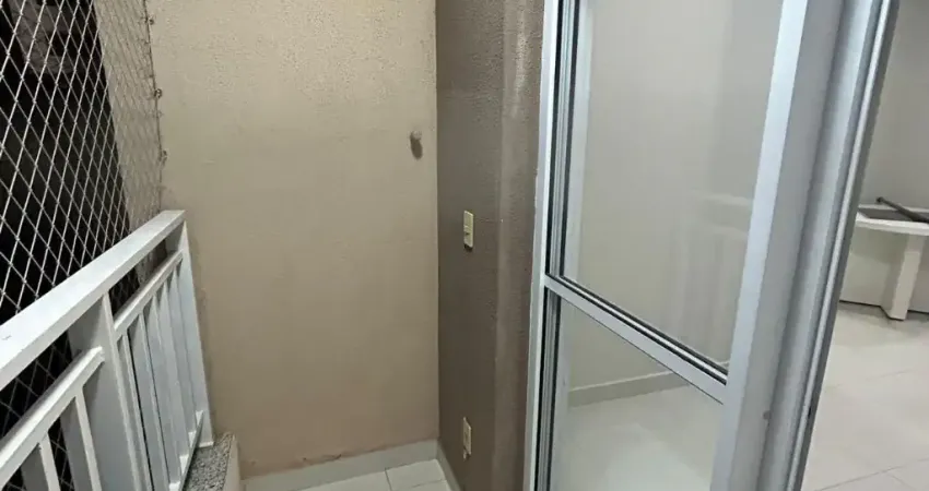 Cond Valle das Palmeiras, 66m² com elevador, 03 quartos sendo 01 suíte - Valor R$ 1.900,00