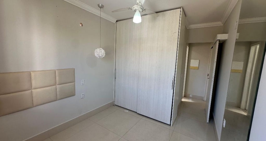 Casa 100m², Cond. Rio Coxipo, 3 quartos sendo 01 suíte, 2 garagensm, Valor 4.300,00 incluiso condomínio.