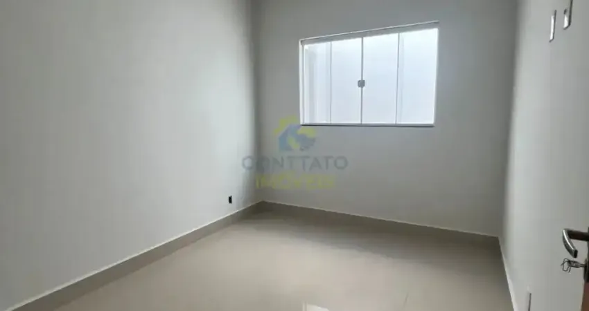 CASA Jd Universitário, 03 quartos sendo os 03 Suítes, 02 garagem Valor 3.000,00