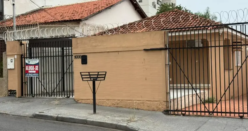 Casa comercial ampla, bairro goiabeiras, 350m², 05 garagens - valor  3.500,00