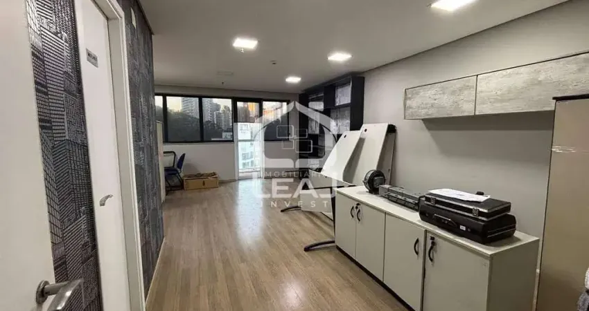 Conjunto comercial, 35m², Vila Andrade, para venda R$ 350.000,00 e locação R$ 3.705,00 (Pacote) - S