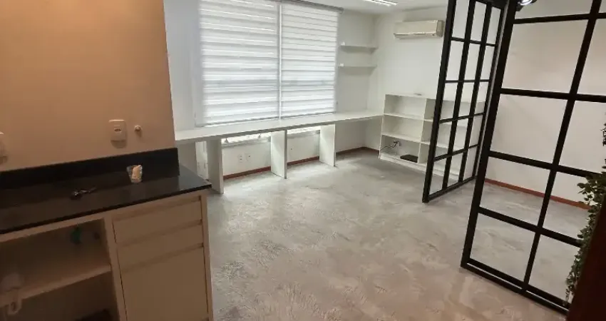 Sala comercial com 1 sala para alugar na Rua Joaquim Távora, 72, Icaraí, Niterói