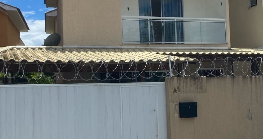 Alugo ótima casa Itaipú Niterói