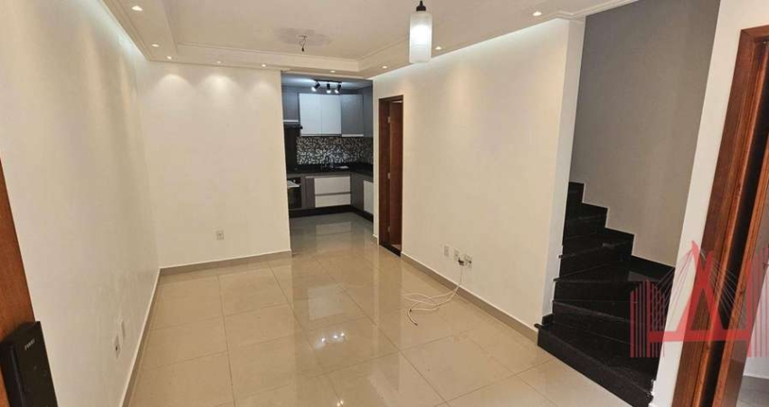 Sobrado em Condomínio Fechado à Venda com 2 dormitórios, 2 vagas de garagem, com 65 m² - Vila Isolina Mazzei