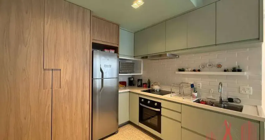 Apartamento MOBILIADO à Venda com 1 dormitório, 1 vaga de garagem, com 45 m² - Moema