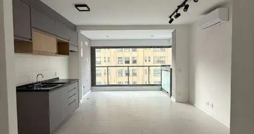 Apartamento SEMIMOBILIADO para Locação com 1 dormitório, 1 vaga de garagem, com 45 m² - Vila Clementino