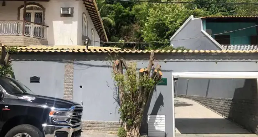 Casa em condomínio fechado com 3 quartos à venda na Rua Tangará da Serra, Bangu, Rio de Janeiro