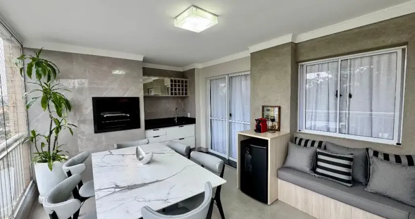 Amplo apto à venda | 113 m² | 3 dormitórios (1 suíte) | 2 vagas na Mooca!