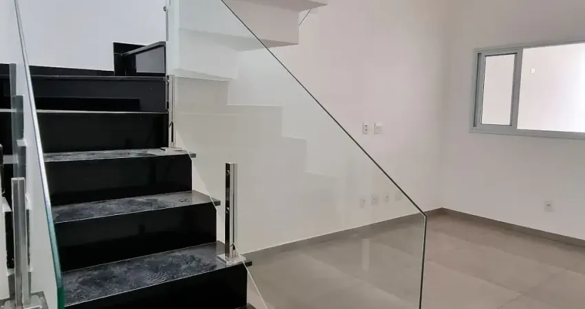 Sobrado Novo 130m² | 3 Quartos (1 Suíte) | 2 Vagas | Área Gourmet | Vila Medeiros