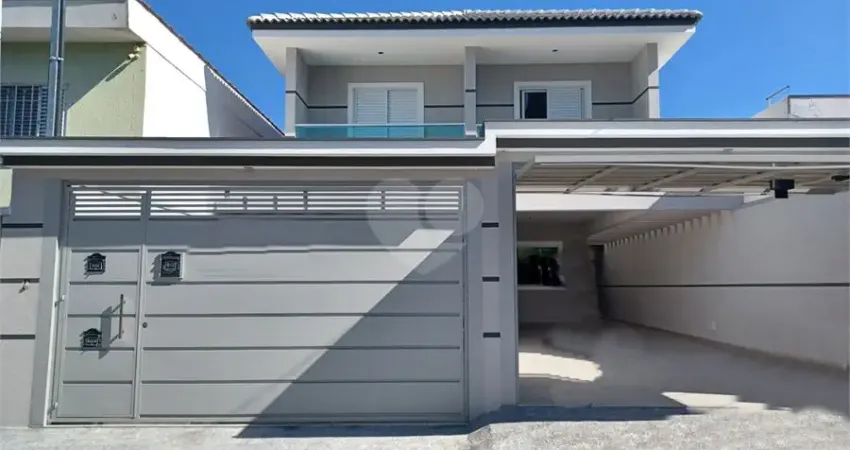 SOBRADO À VENDA | 195 M² | 3 SUÍTES | 4 VAGAS | VILA GALVÃO