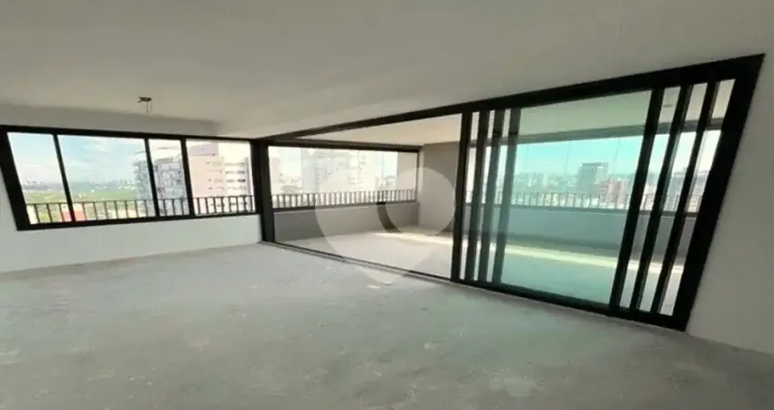 Apartamento à venda | 190 m² | 3 dormitórios (3 suítes) | 2 vagas em Pinheiros