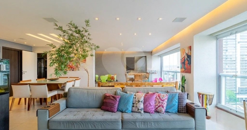 Apartamento à venda | 161 m² | 3 dormitórios (3 suítes) | 3 vagas na Vila Romana