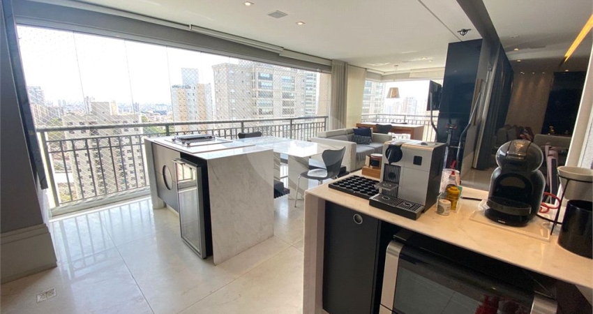 Apartamento à venda no excelente Chácara Santana com 3 suítes, sendo 1 máster