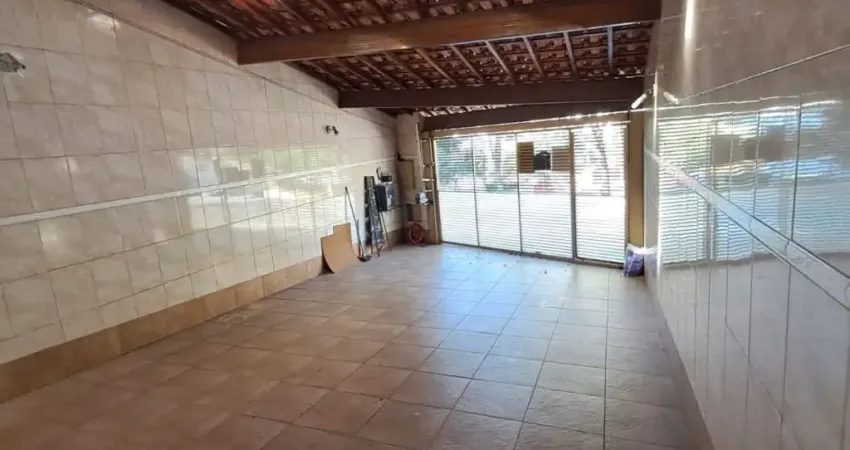 Casa Térrea à venda | 150 m2 | 2 dormitórios | 3 vagas no Jardim São Paulo!