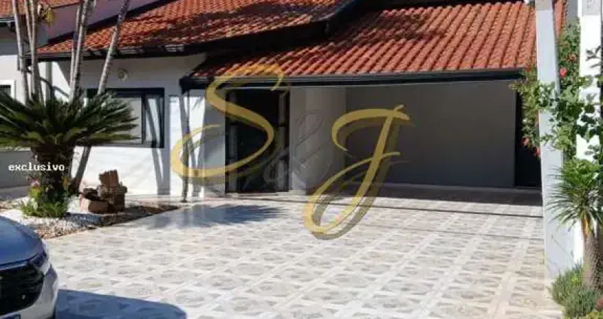 Casa terrea com três Dormitórios sendo uma suite no Cond. Okinawa - Paulínia - SP