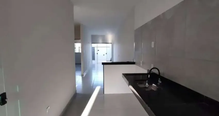Casa Geminada para Venda em Uberlândia, Luizote 3, 2 dormitórios, 1 suíte, 2 banheiros, 2 vagas