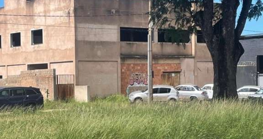 Comercial para Venda em Uberlândia, Santa Luzia, 1 dormitório, 1 suíte, 2 banheiros, 2 vagas