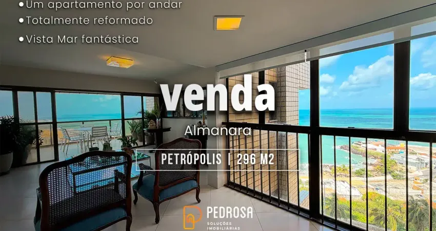 Apartamento reformado com vista mar de 298 m2 com 3 suítes em petrópolis
