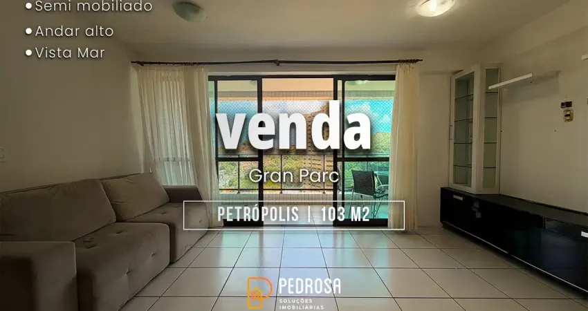 Apartamento a venda de 103m2 com 3 quartos e varanda vista mar em petrópolis
