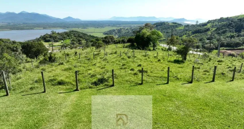 Terreno com vista incrível, 7 mil metros quadrados com vista para a lagoa do coração e guarda do embaú