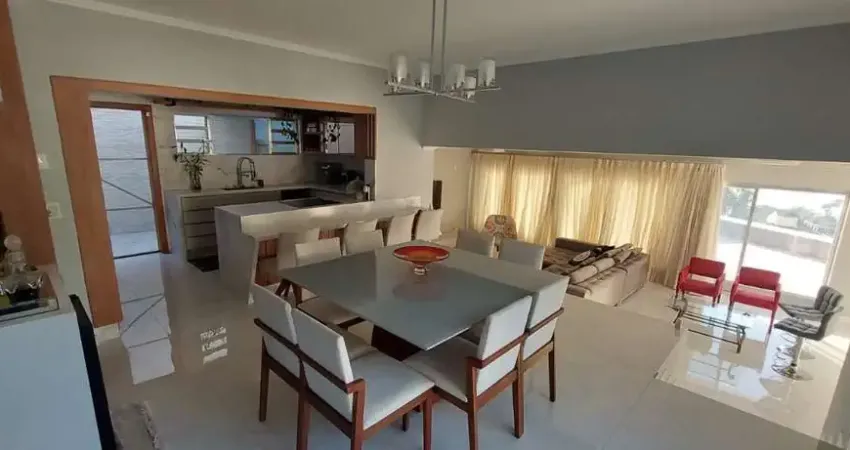 Casa com 4 quartos à venda na Rua das Embaúbas, 200, Centro, Florianópolis