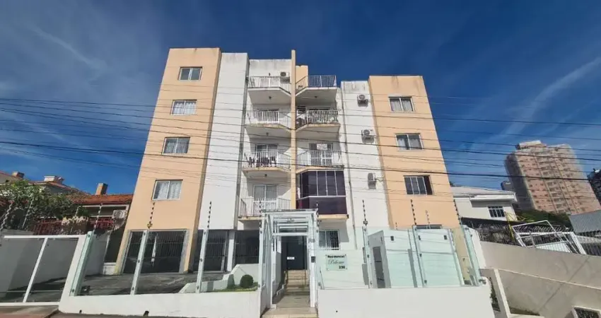 Apartamento com 2 quartos para alugar na Rua Acácio Moreira, 239, Capoeiras, Florianópolis