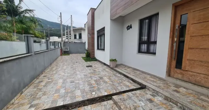 Casa com 3 quartos para alugar na luiza ocker, 124, Fazenda da Armação, Governador Celso Ramos