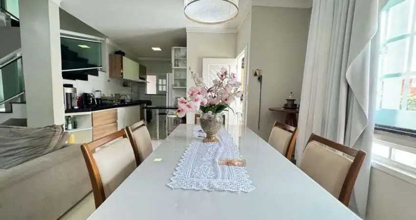 Casa em Condominio na Mario Andreazza, com 4 suites, duplex, amplo quintal