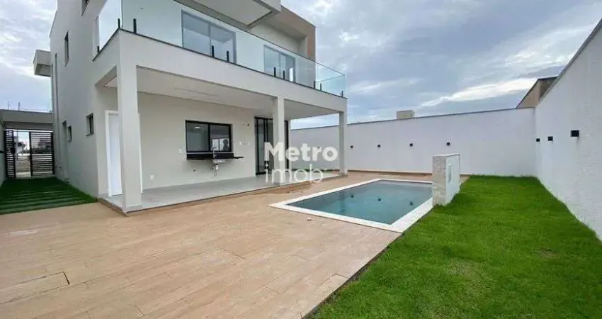 Casa de condomínio sobrado para venda tem 303 metros quadrados com 4 quartos