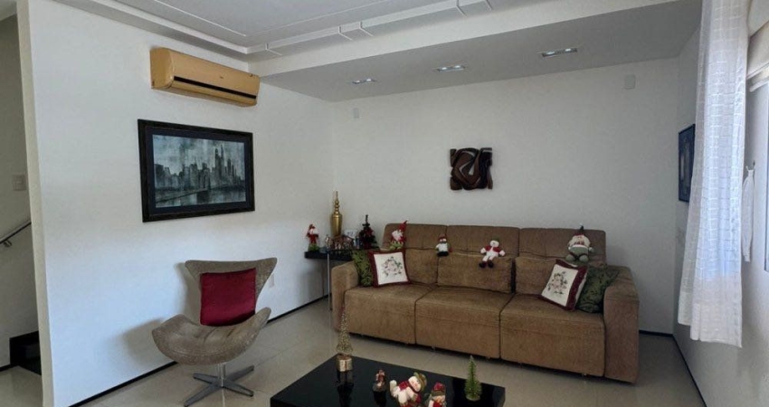 Casa em Condominio Duplex, com 5 suites, no Jardim Eldorado