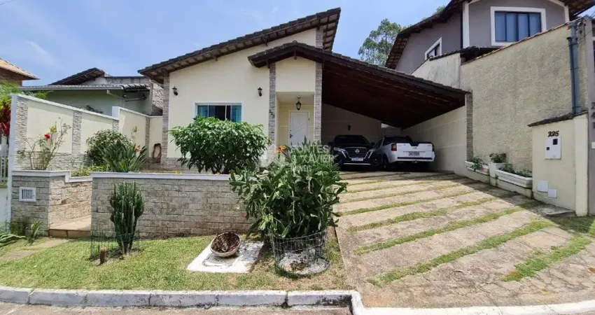 Casa com 4 quartos à venda, 167 m² por R$ 839.000 - Colinas do Imperador - Juiz de Fora/MG