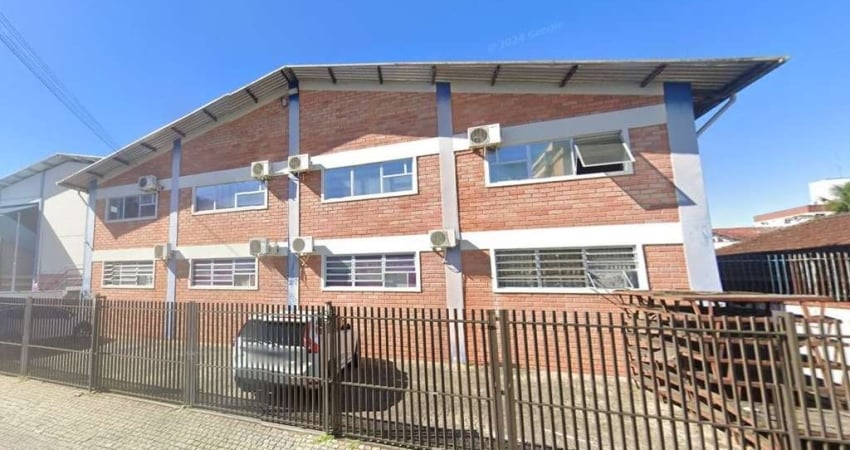 ALUGUEL DE GALPÃO 700 M² | BAIRRO COSTA E SILVA | IDEAL PARA DEPÓSITO | IGREJA | ACADEMIA