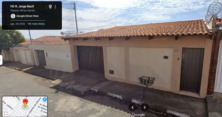 Oportunidade! Casa com 138,96 m² Privativos e 200,00 m² de Terreno abaixo do valor de mercado em Passos/MG - Rafael Matias
